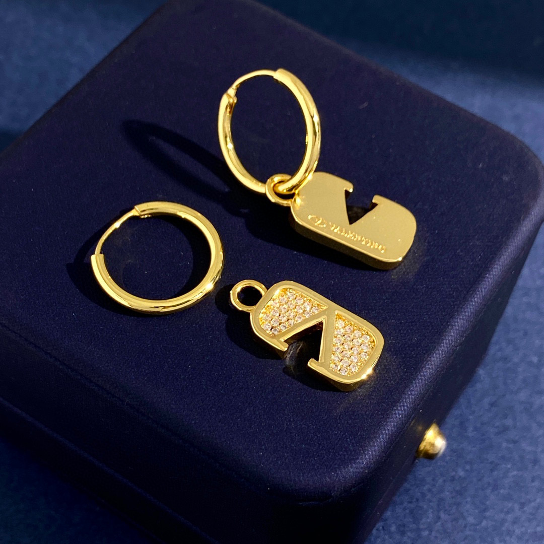 VTE103 V Logo drop Earrings - ccjewelryacc