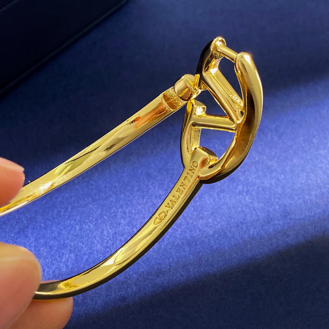 VTS007 VALENTINO GARAVANI Vlogo Gold - ccjewelryacc