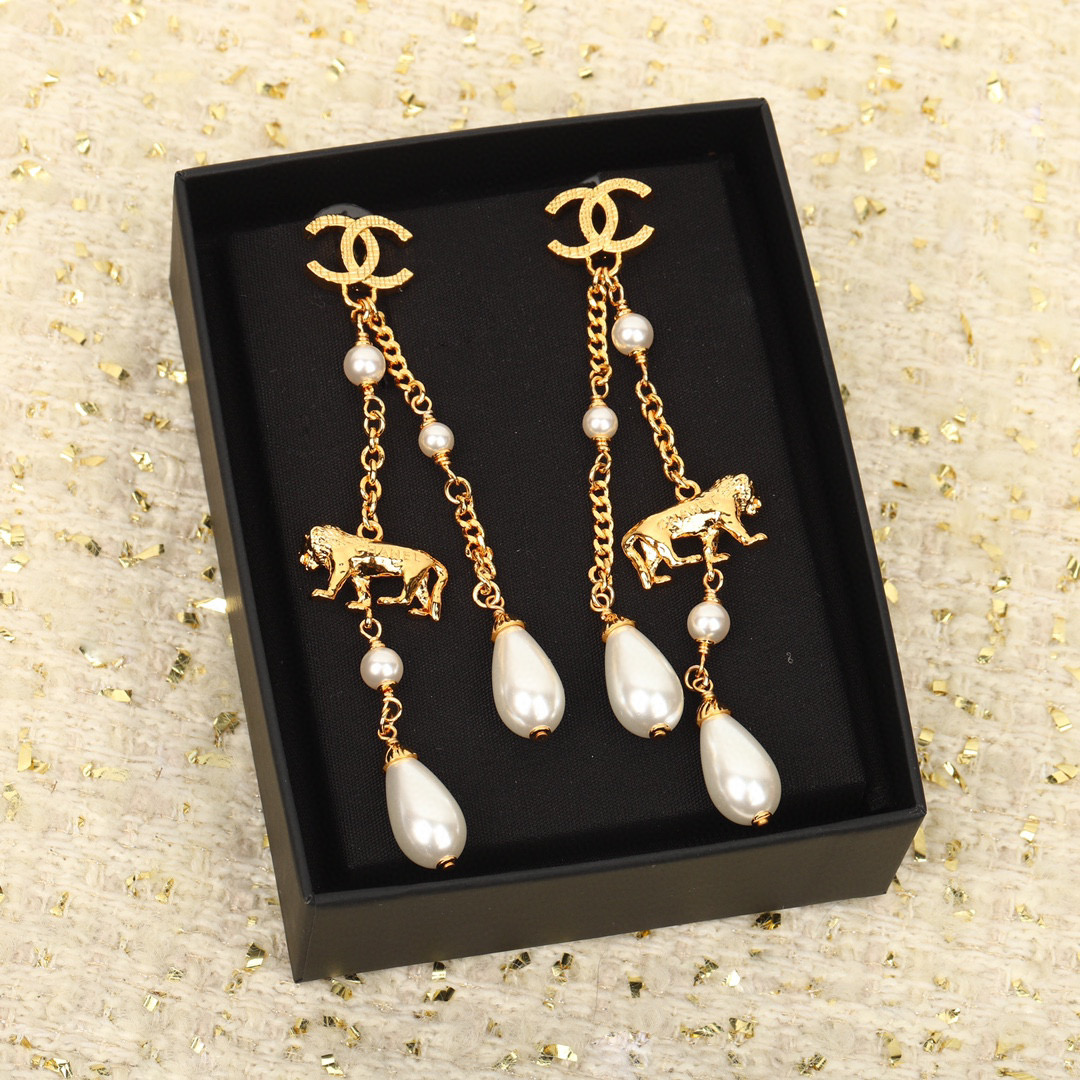CCE741 CC vintage gold lion drop earrings - ccjewelryacc