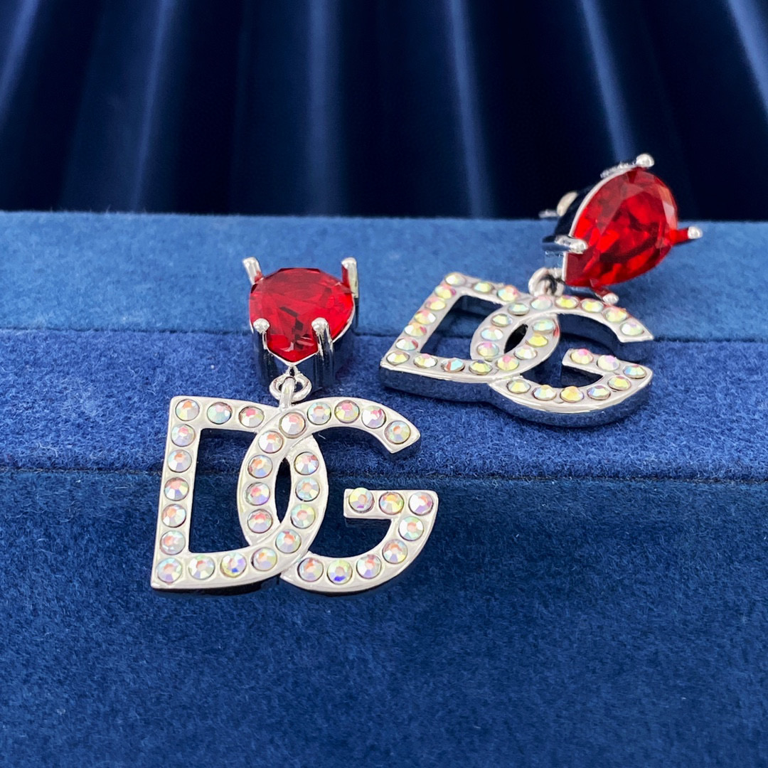 DGE035 Red & black &white stone With color diamond DG logo drop earrings - ccjewelryacc