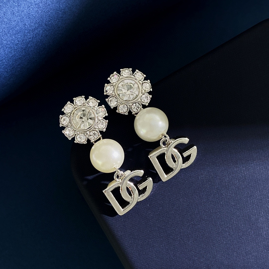 DGE038 Dolce and gabbana crystal flower pearl drop earrings - ccjewelryacc