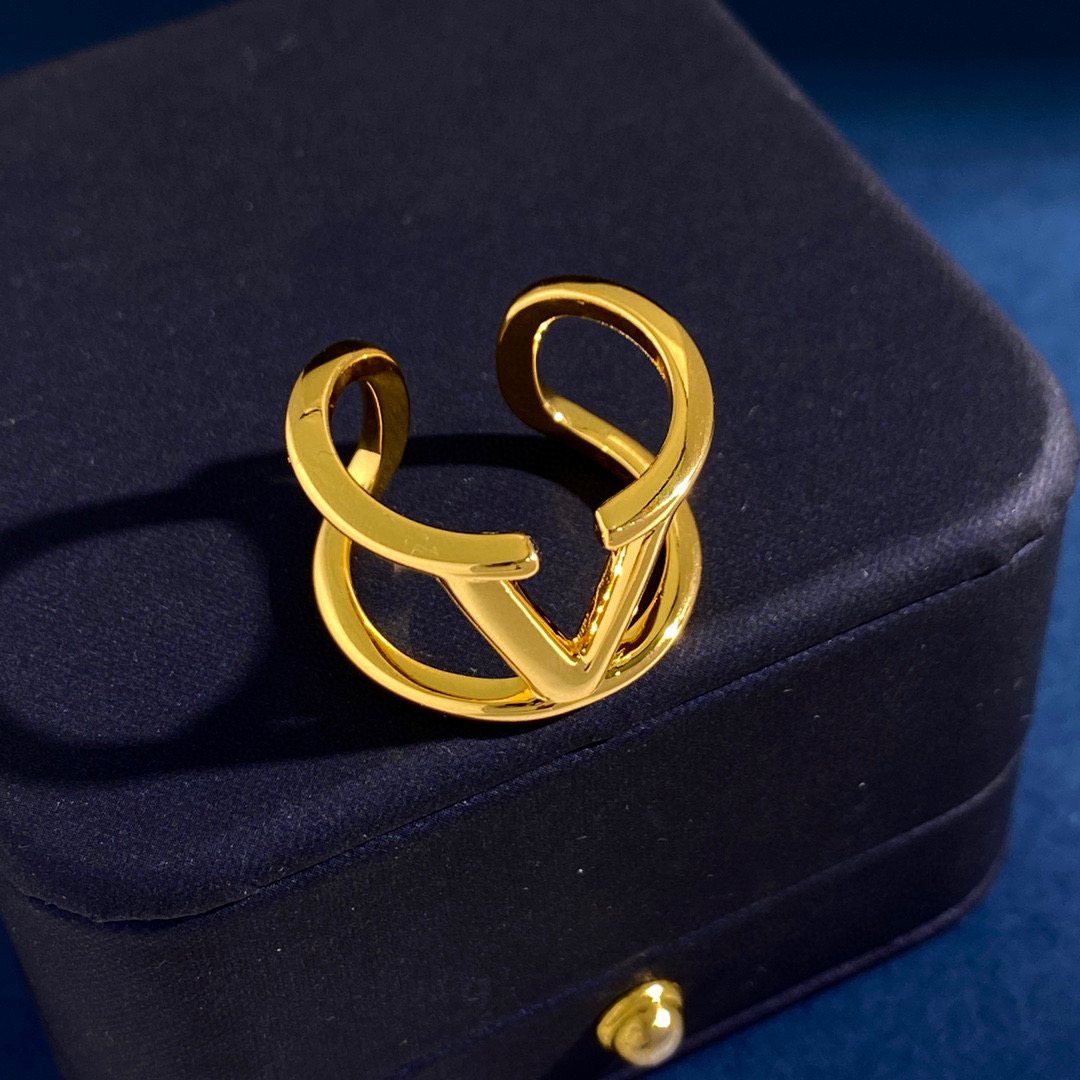 VTR015  Vlogo Signature Metal Ring - ccjewelryacc