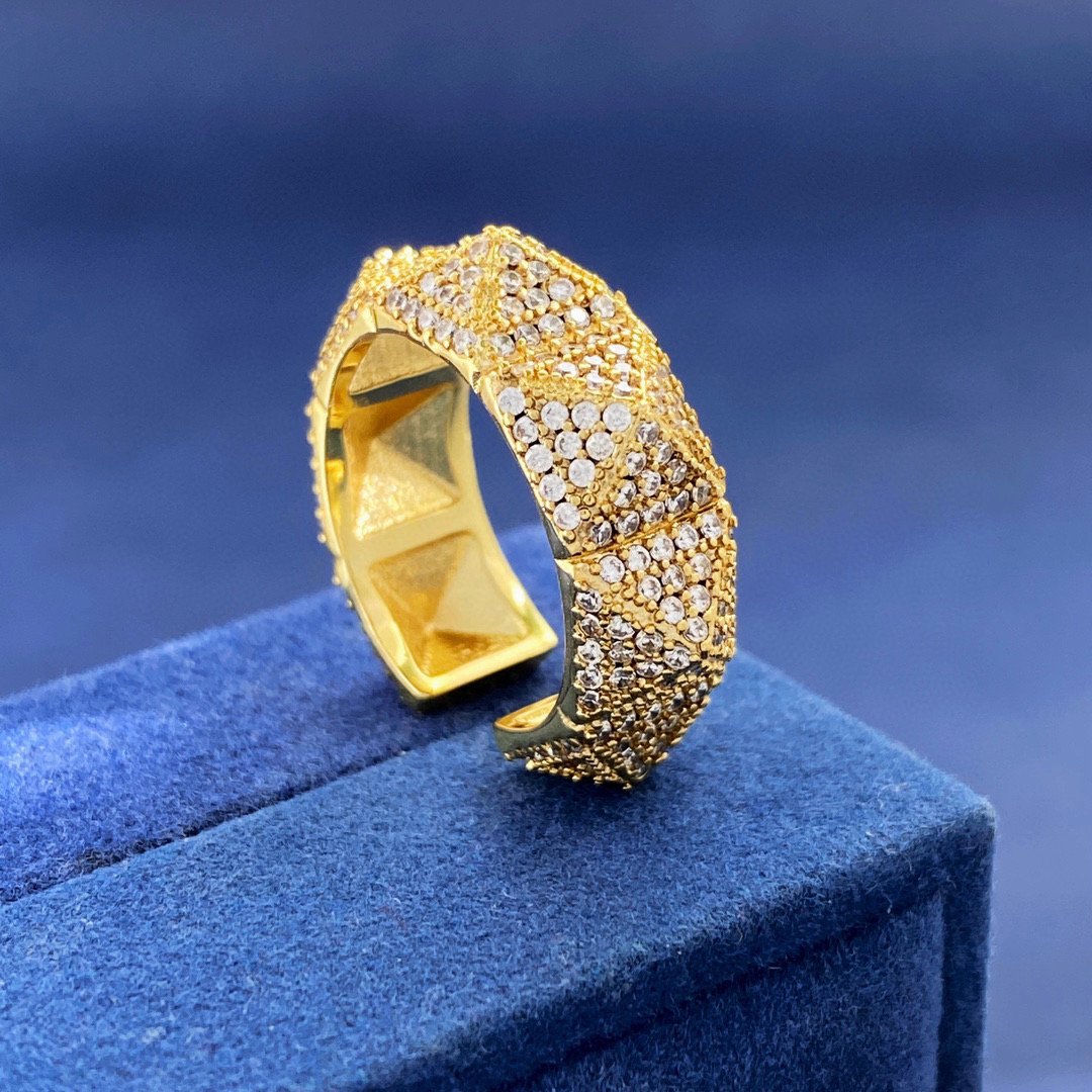 VTR018 Full crystal diamond rockstud ring adjustable - ccfashionjewelry