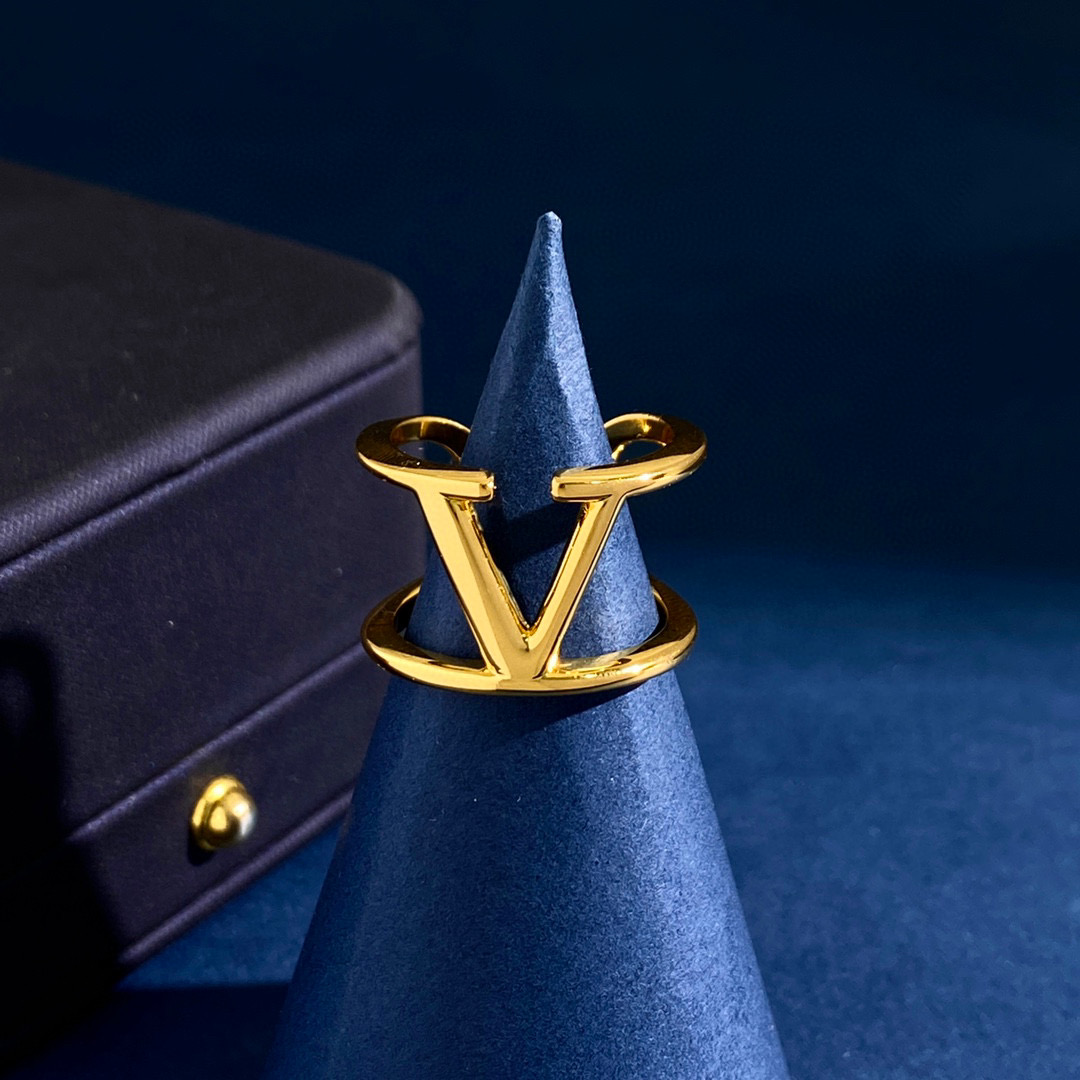 VTR015  Vlogo Signature Metal Ring - ccjewelryacc