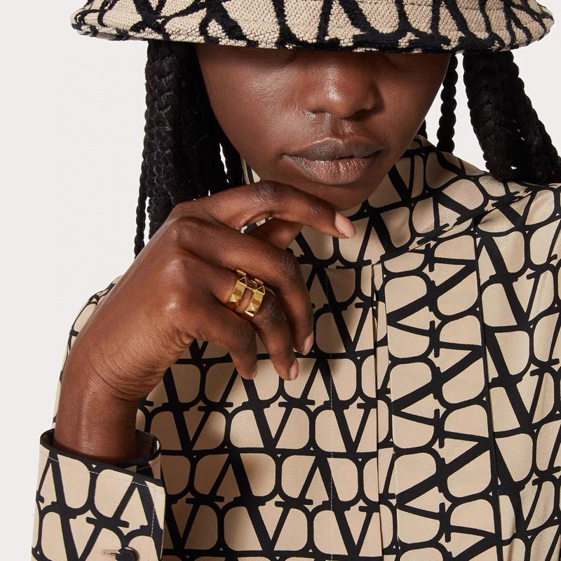 VTR013 Valentino rockstud Ring - ccjewelryacc