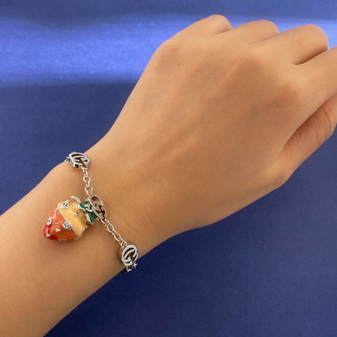GGS037 GG strawberry Bracelet - ccjewelryacc