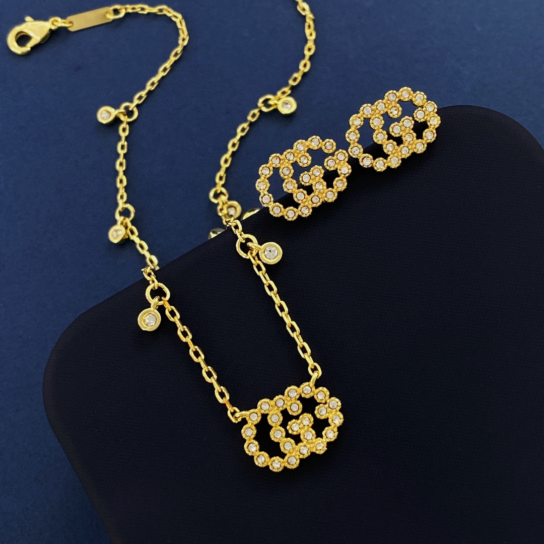 GGT017 Full crystal GG Logo stud earring and necklace - ccjewelryacc