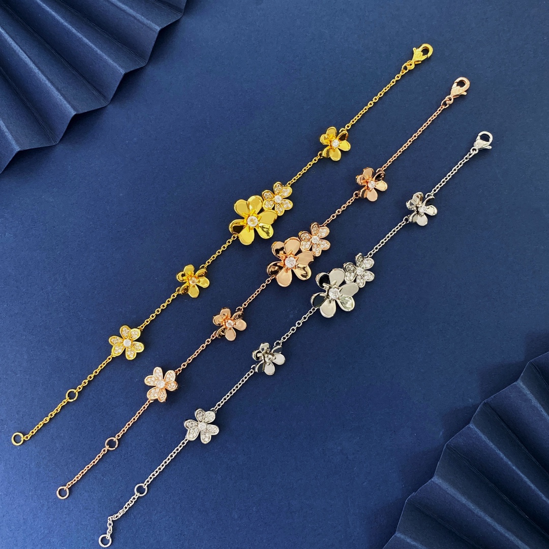 VCS028 Full crystal diamond Frivole bracelet, 5 flowers - ccjewelryacc