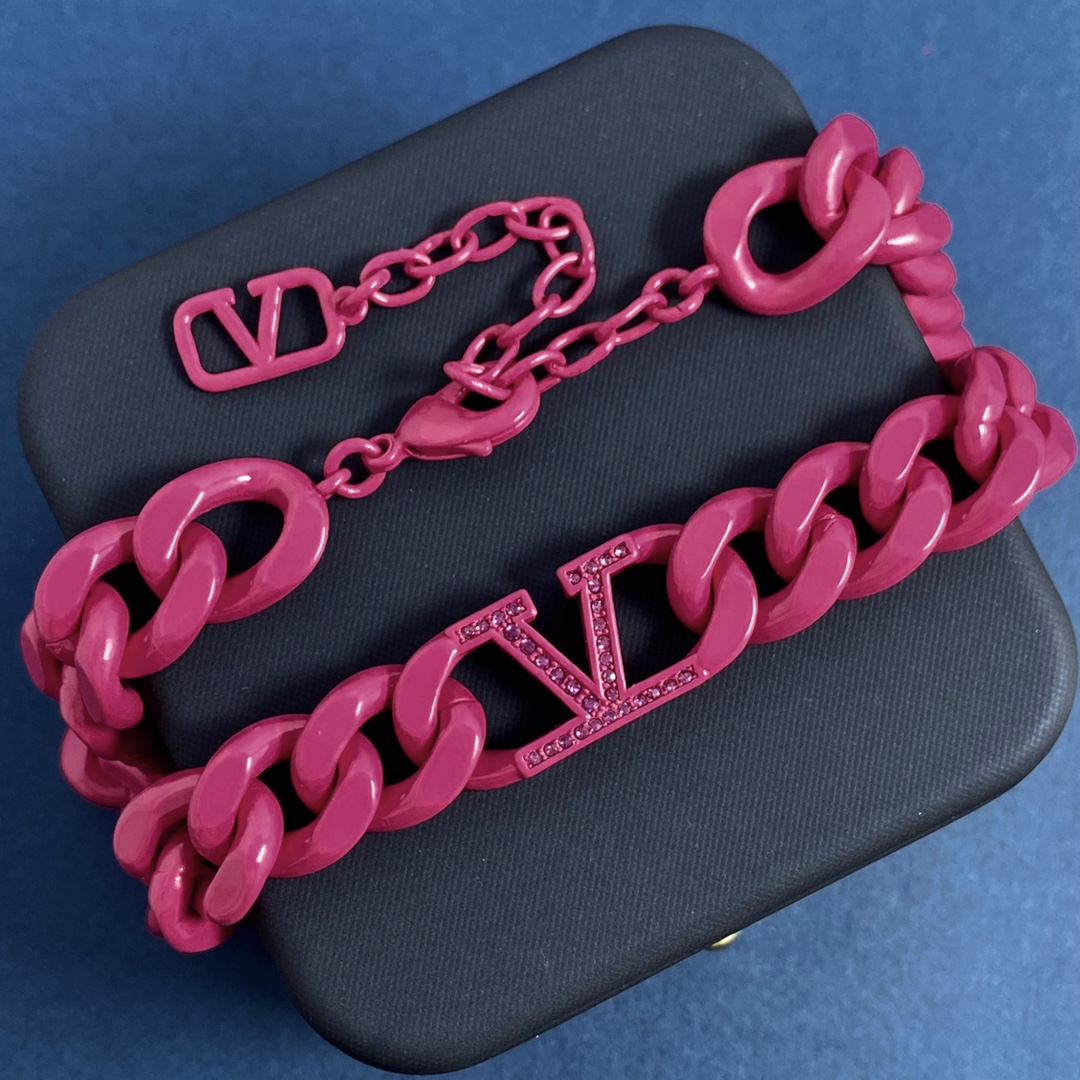 VTN018 Valentino Garavani VLogo Signature Chain choker necklace - ccjewelryacc