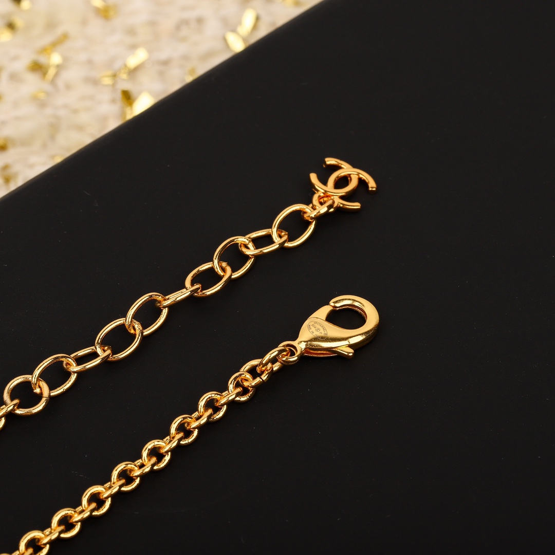 CCL058 24p Pink CC pearl Sweater necklace long chain with cc logo - ccjewelryacc