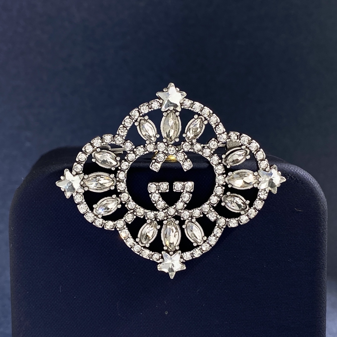 GGB037 Metal crystal GG brooch pin - ccjewelryacc