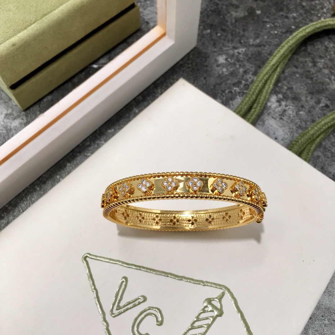 VCS012 Perlée clovers bangle bracelet - ccjewelryacc