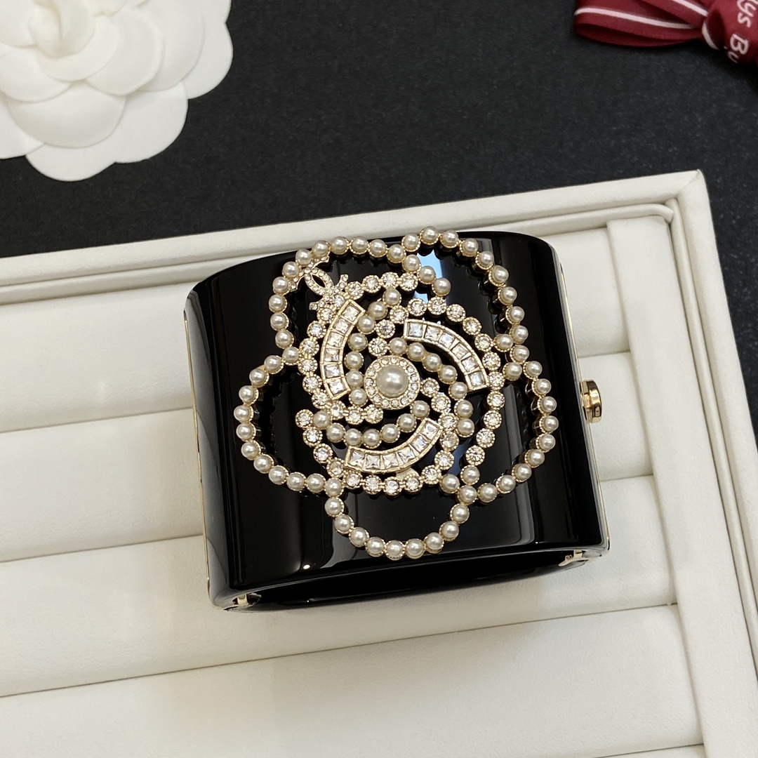 CCS123 Chanel large acrylic cuff bracelet - ccjewelryacc