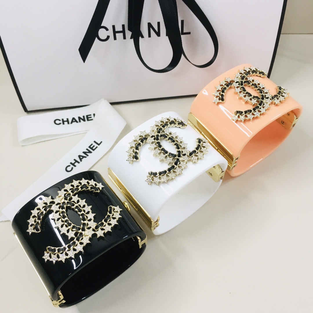 CCS069 22P CC acrylic cuff bracelet - ccjewelryacc