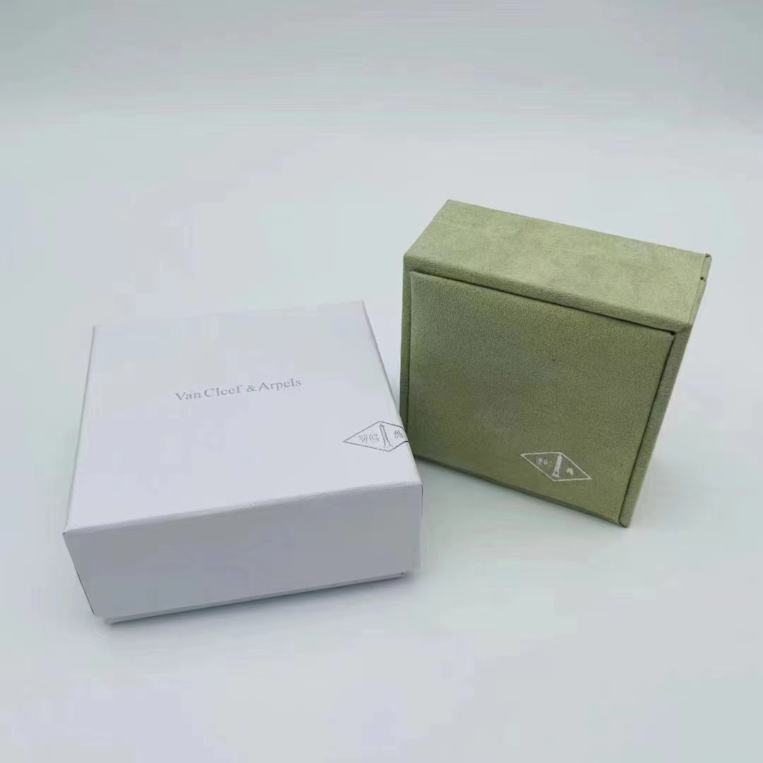 VCZ001 Van cleef & Arplels VCA Silver Vesion Jewerly package box - ccjewelryacc