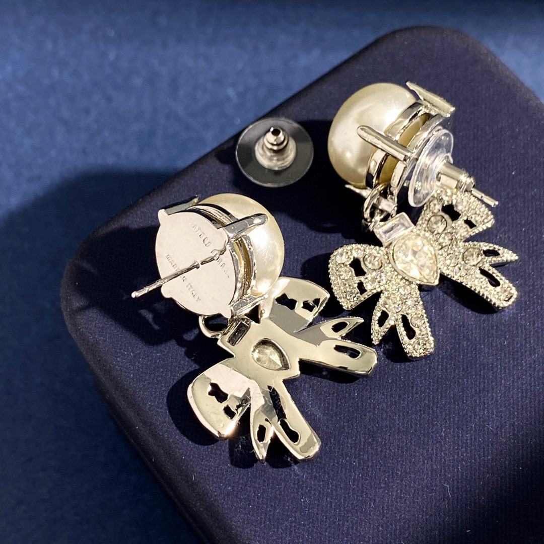 MME049 MIUMIU Pearl Rhinestone bow drop earrings - ccjewelryacc