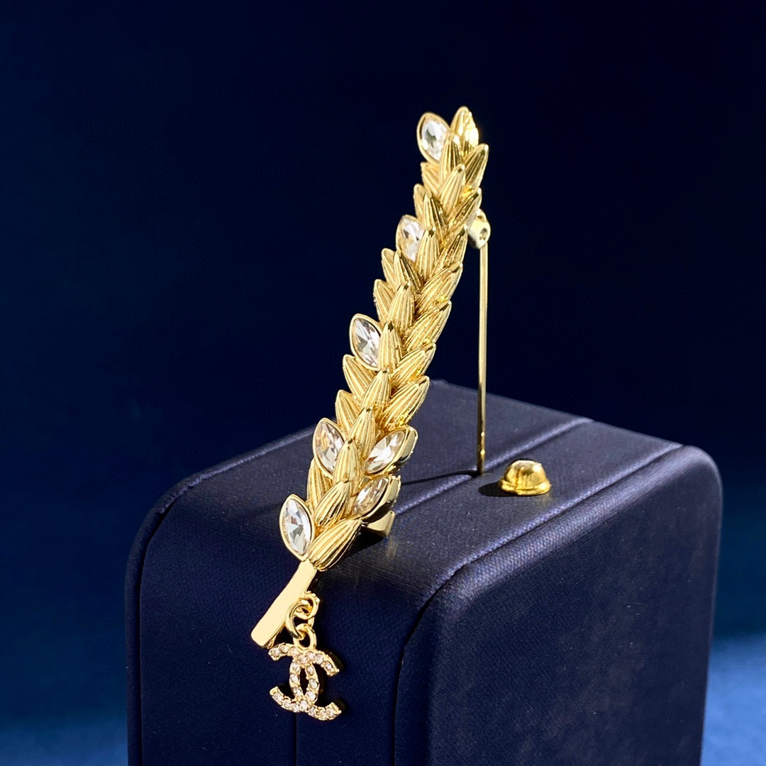BCB363 Vintage gold wheat brooch pin with cc logo - ccjewelryacc
