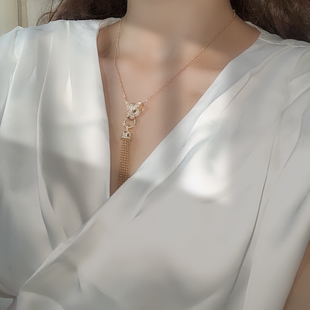 CTNV001 18K Gold Panthère de Cartier necklace, half-paved - ccjewelryacc