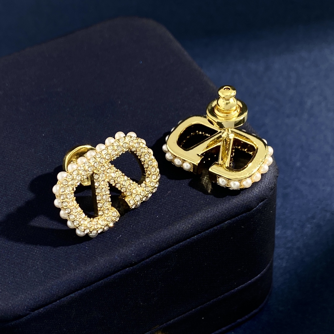 VTE019 VLOGO SIGNATURE EARRINGS IN METAL AND CRYSTALS - ccjewelryacc