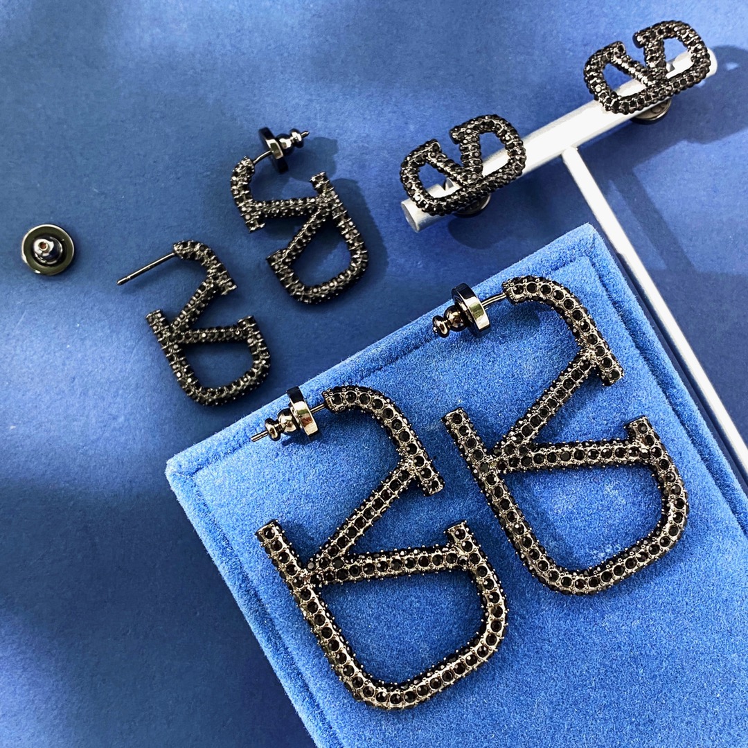 VTE010 Valentino Garavani Vlogo Signature Earrings in Metal Black Crystals - ccjewelryacc