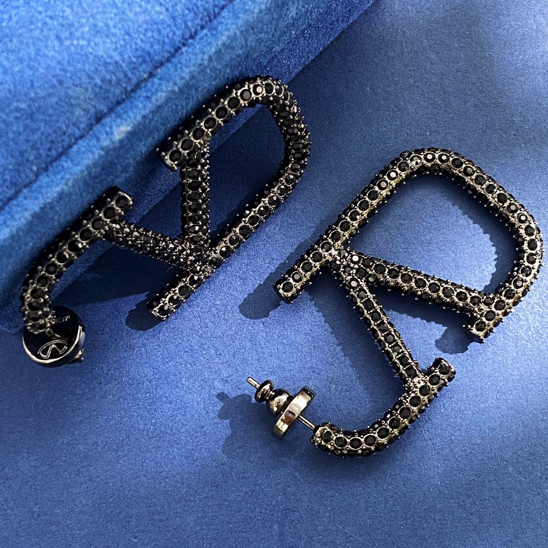 VTE010 Valentino Garavani Vlogo Signature Earrings in Metal Black Crystals - ccjewelryacc