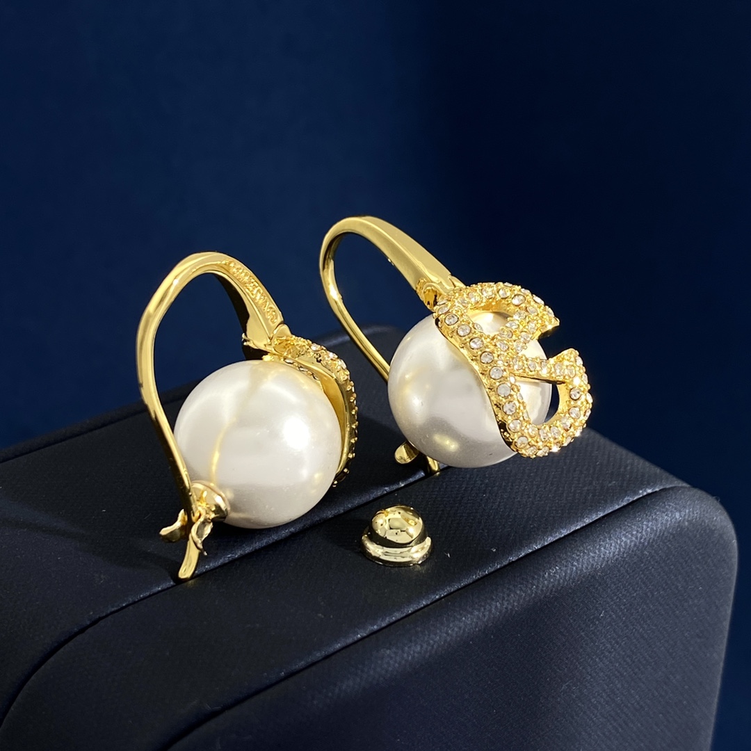 VTE028  Valentino Garavani Gold VLogo Signature Earrings - ccjewelryacc