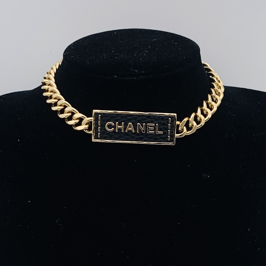 CCN197 CC Choker necklace earring set - ccjewelryacc