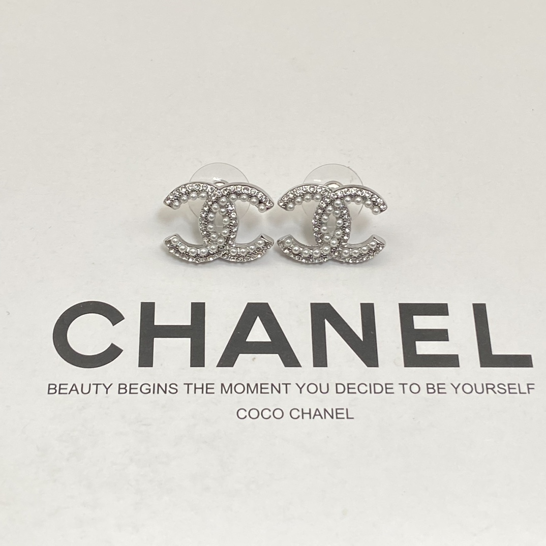 CCE755 CC Stud earrings - ccjewelryacc