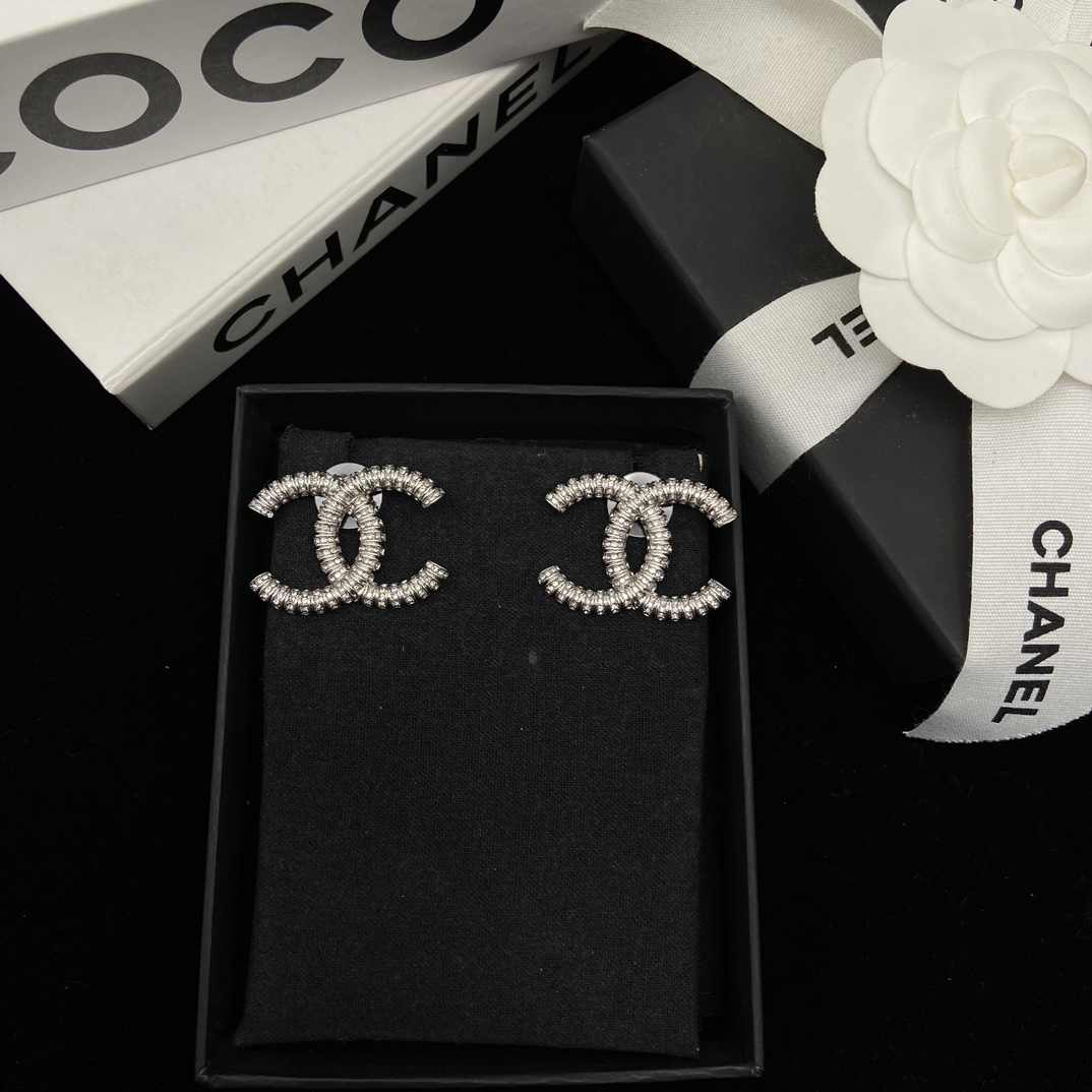 CCE758 CC Stud earrings - ccjewelryacc