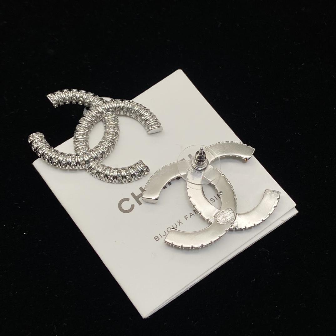 CCE758 CC Stud earrings - ccjewelryacc