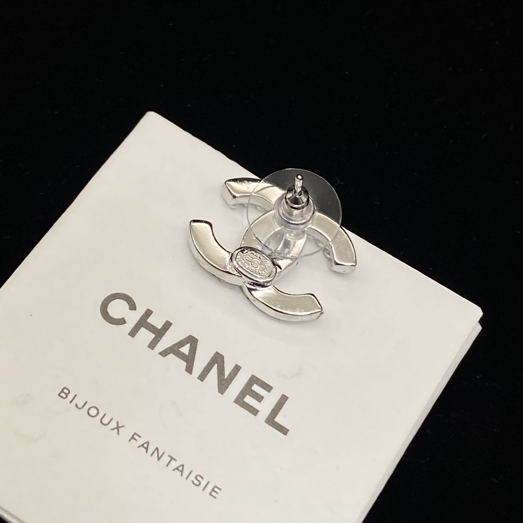 CCE755 CC Stud earrings - ccjewelryacc