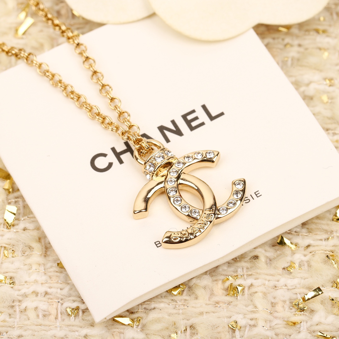 CCN397 CC 24p Logo Pendant Necklace - ccjewelryacc