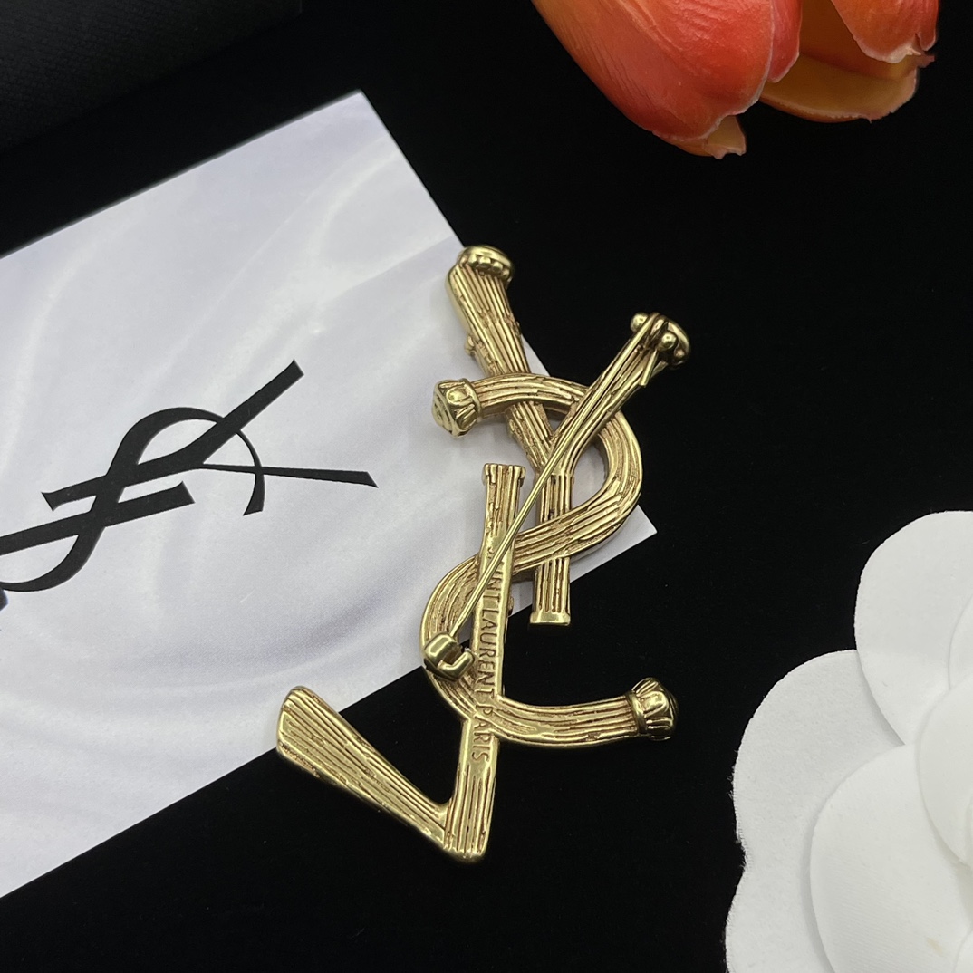 BYB002  Yves logo brooch pin - ccjewelryacc