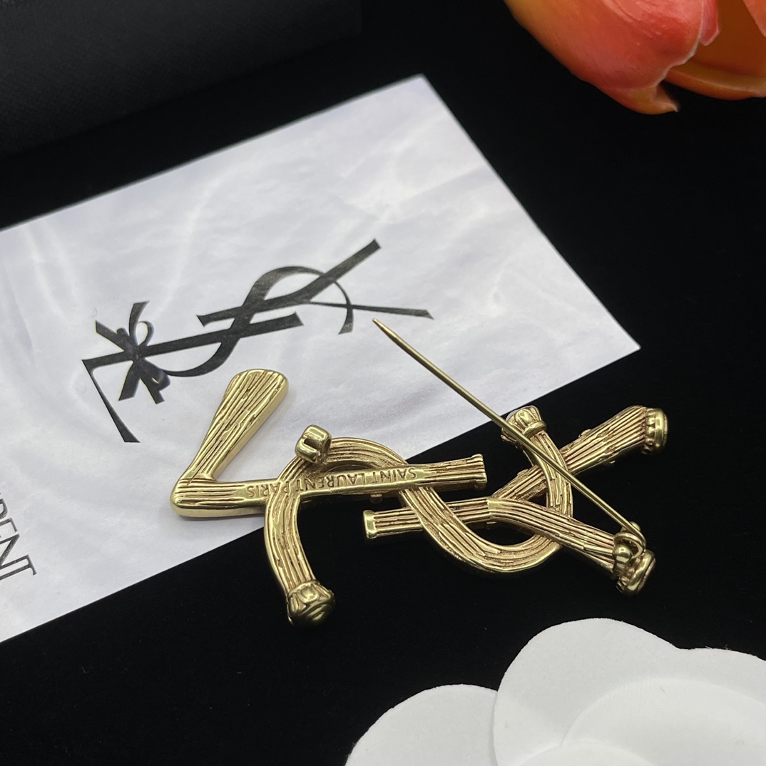 BYB002  Yves logo brooch pin - ccjewelryacc