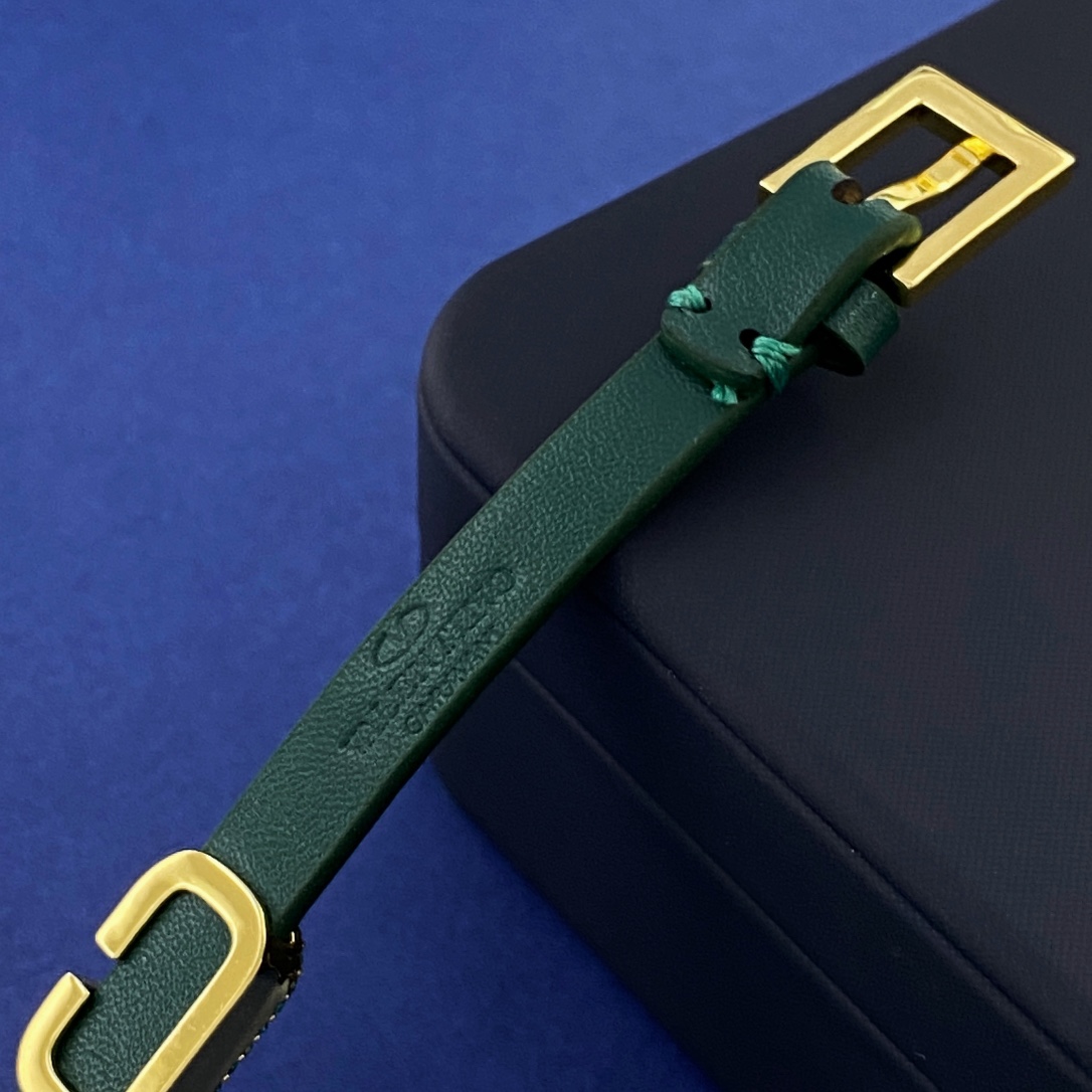 VTS016 Valentino Garavani VLogo Signature leather bracelet - ccjewelryacc