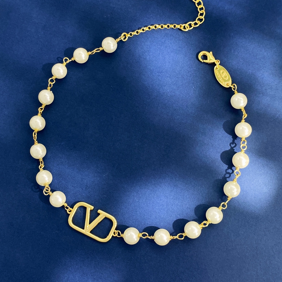VTN036 Valentino Garavani VLogo Signature pearl choker necklace bracelet earrins - ccjewelryacc