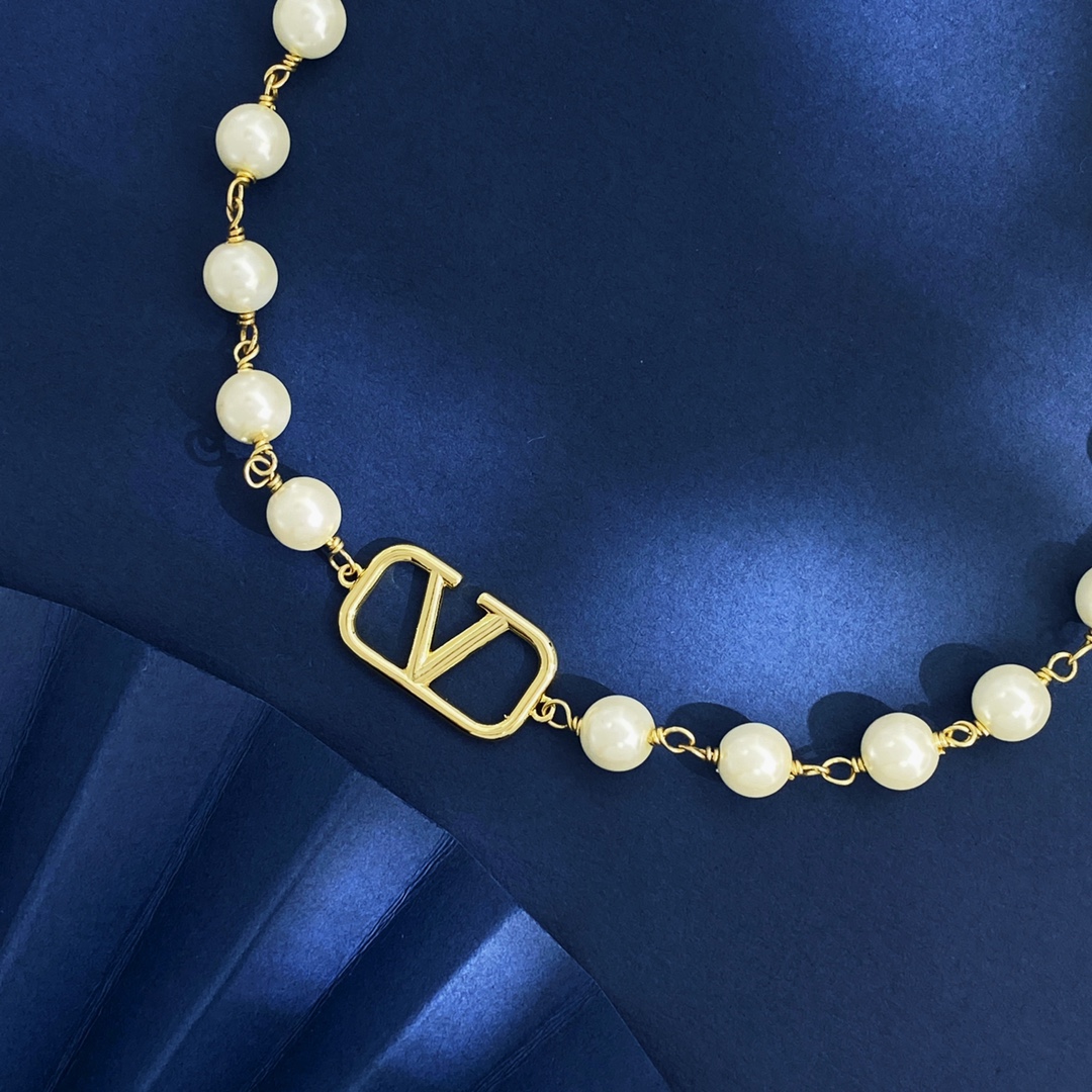VTN036 Valentino Garavani VLogo Signature pearl choker necklace bracelet earrins - ccjewelryacc