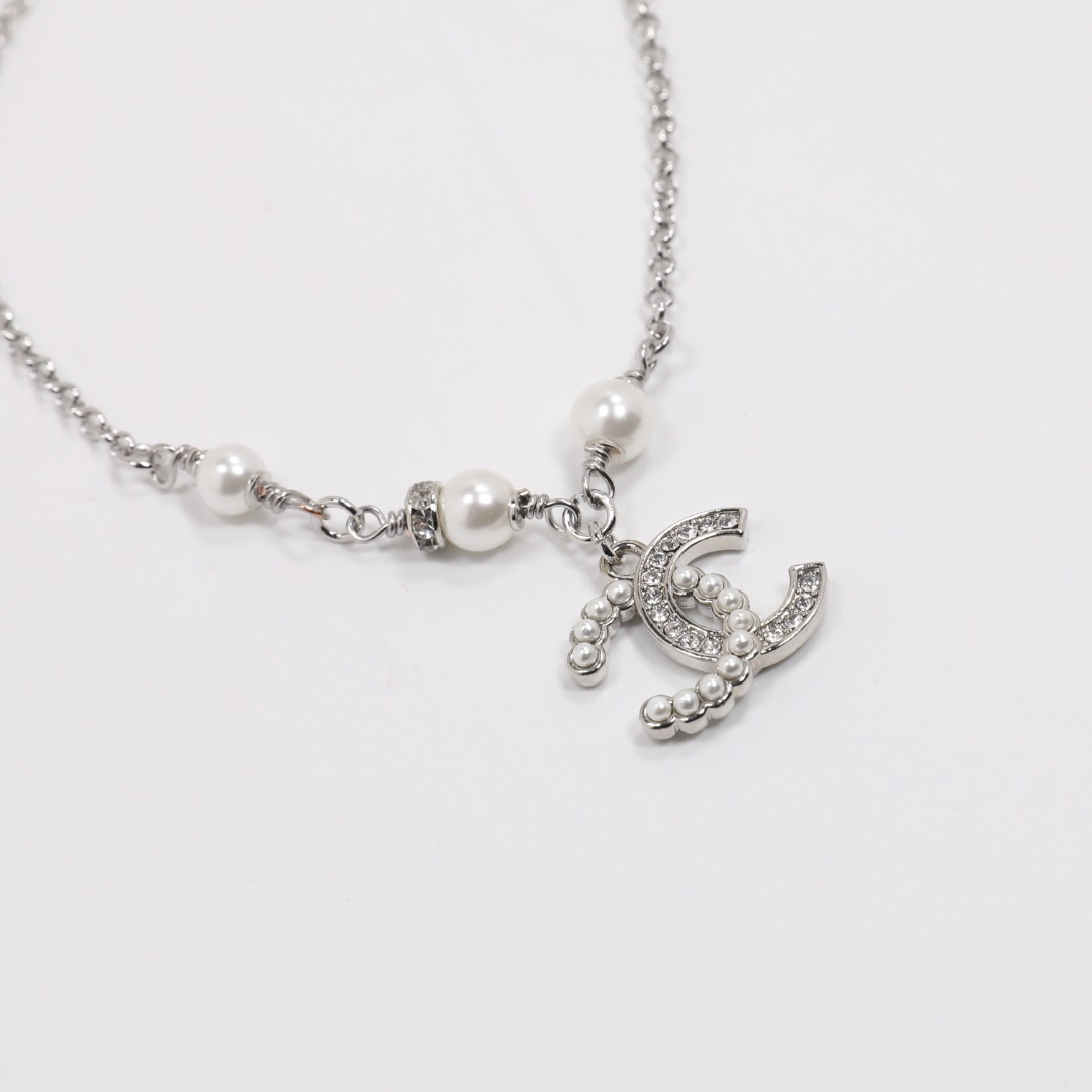 CCN438 CC 24A double c logo Pendant necklace - ccjewelryacc