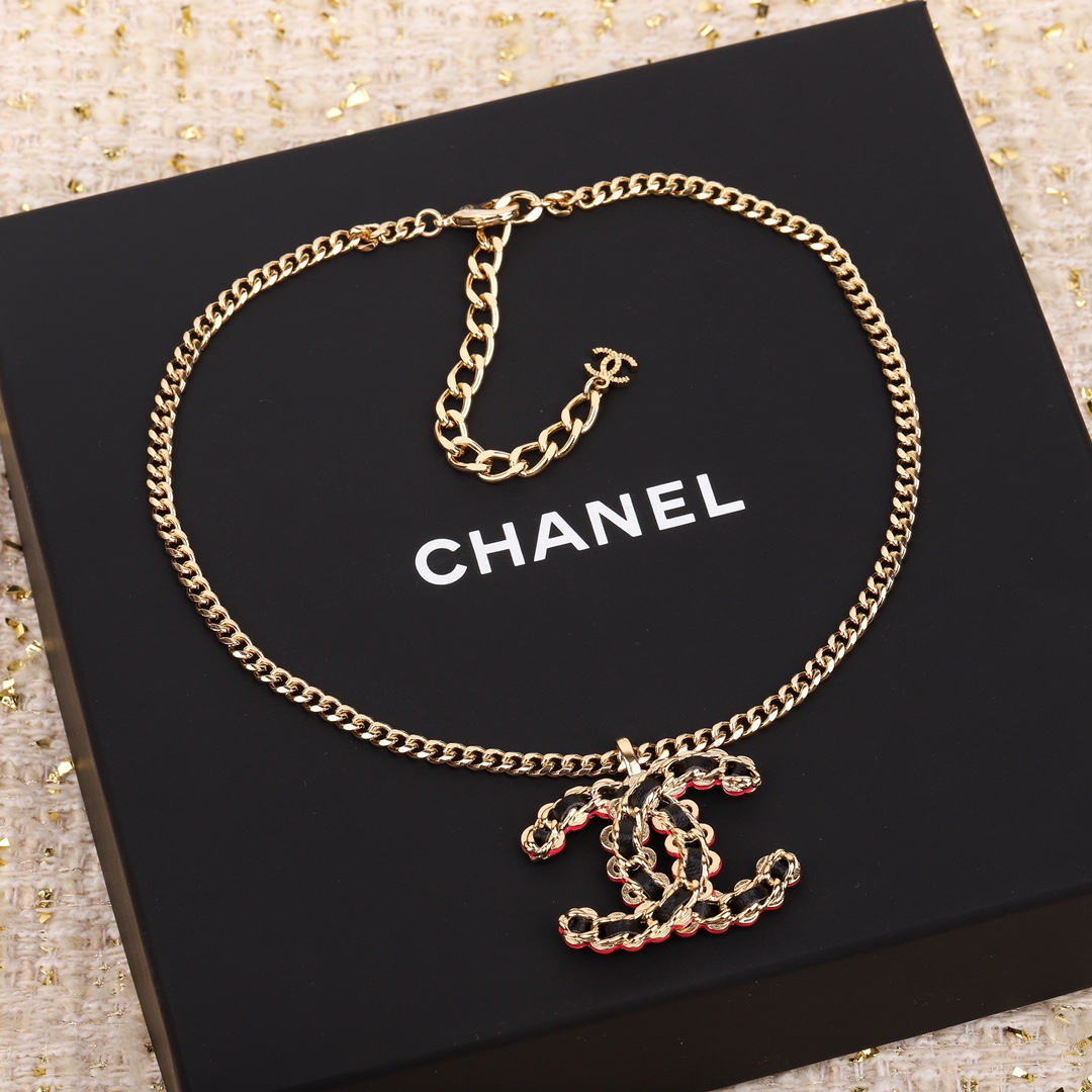 CCN429 Metal chain with leather CC LOGO Pendant necklace - ccfashionjewelry