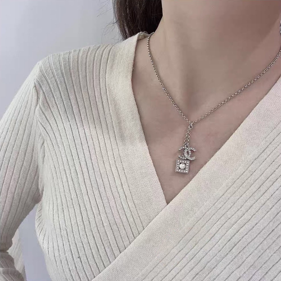 CCN428 CC 24s double c logo pendant necklace - ccjewelryacc