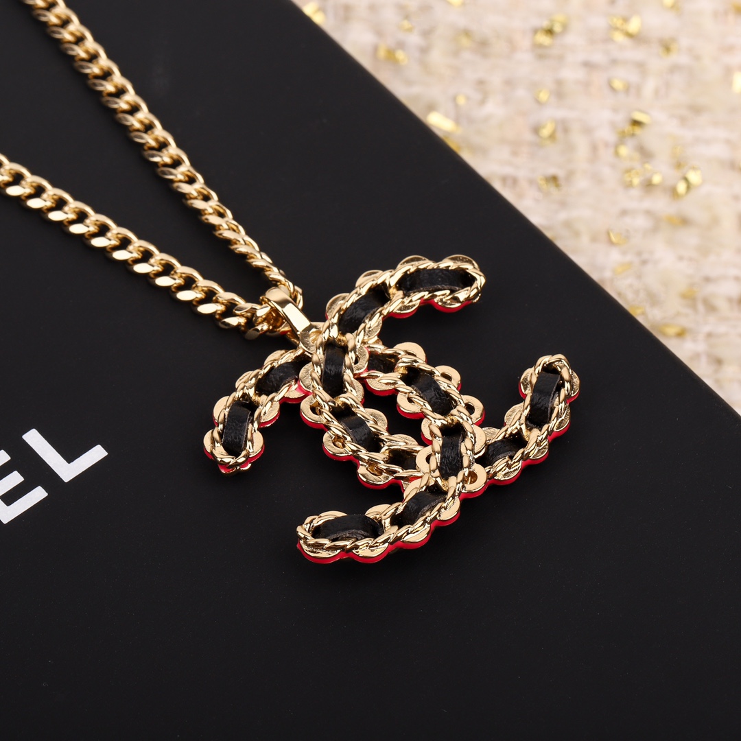 CCN429 Metal chain with leather CC LOGO Pendant necklace - ccfashionjewelry