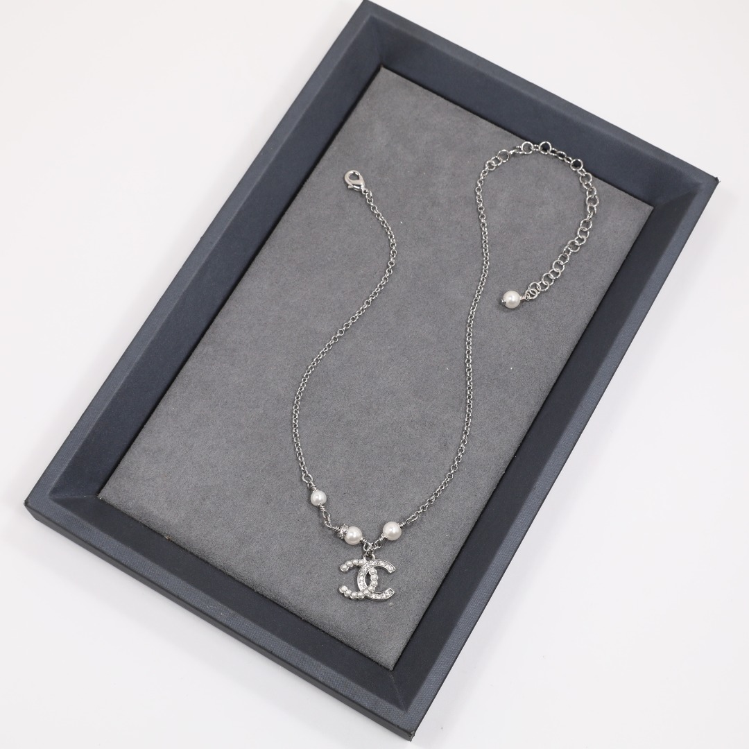 CCN438 CC 24A double c logo Pendant necklace - ccjewelryacc