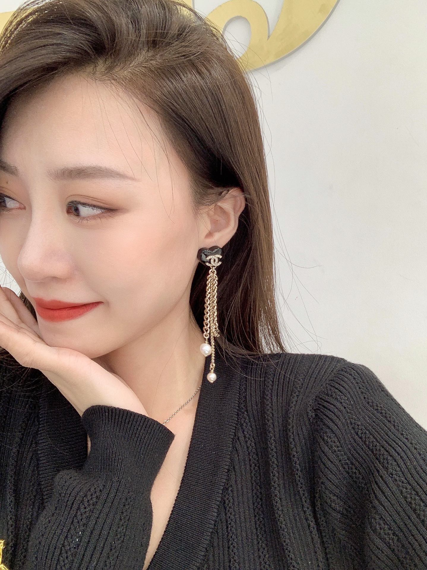 CCE579  CC Black heart chain tassels stud earrings - ccjewelryacc