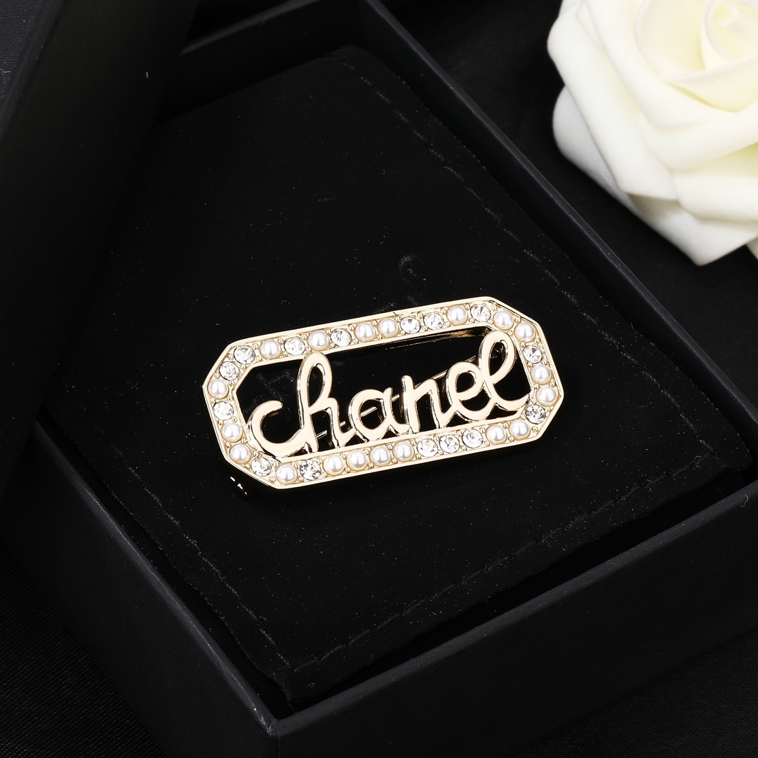 BCB081 CC brooch pin - ccjewelryacc