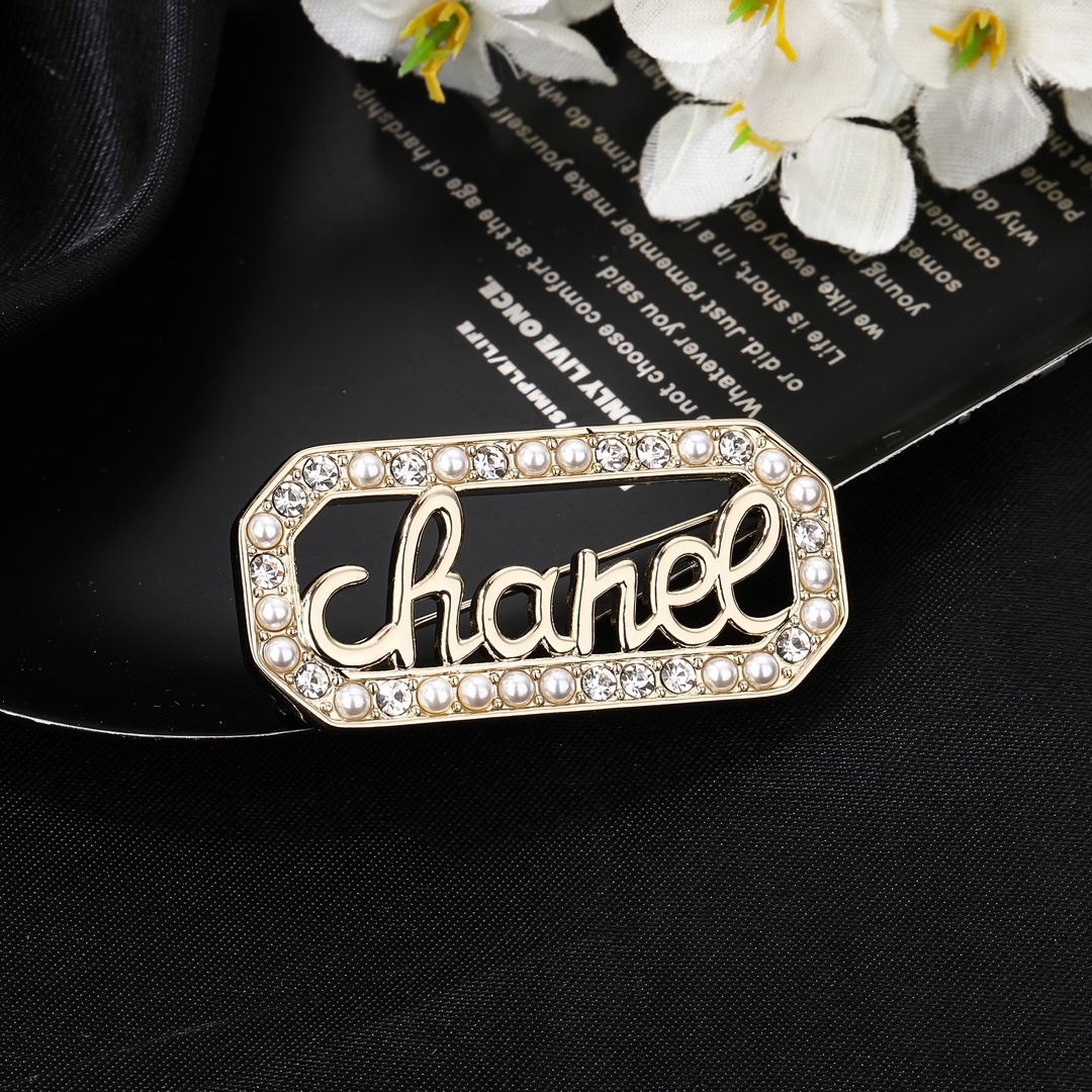 BCB081 CC brooch pin - ccjewelryacc
