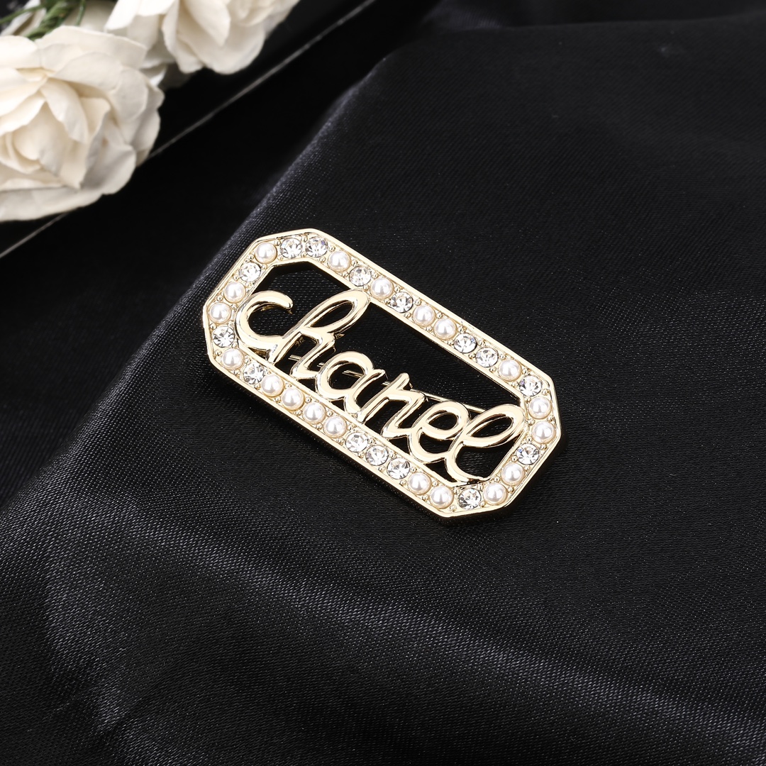 BCB081 CC brooch pin - ccjewelryacc