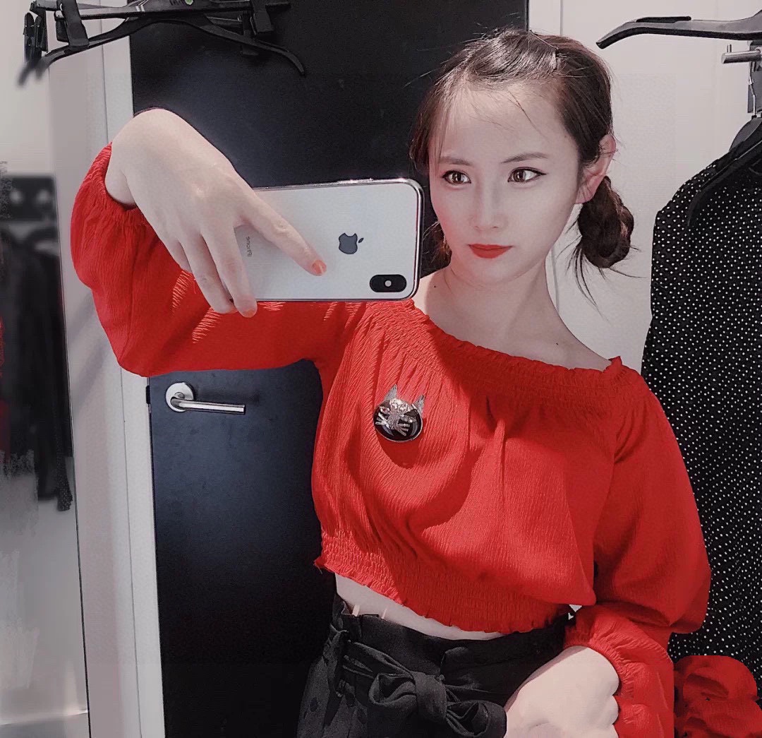 BCB367 Acrylic Cat cc logo brooch pin - ccjewelryacc