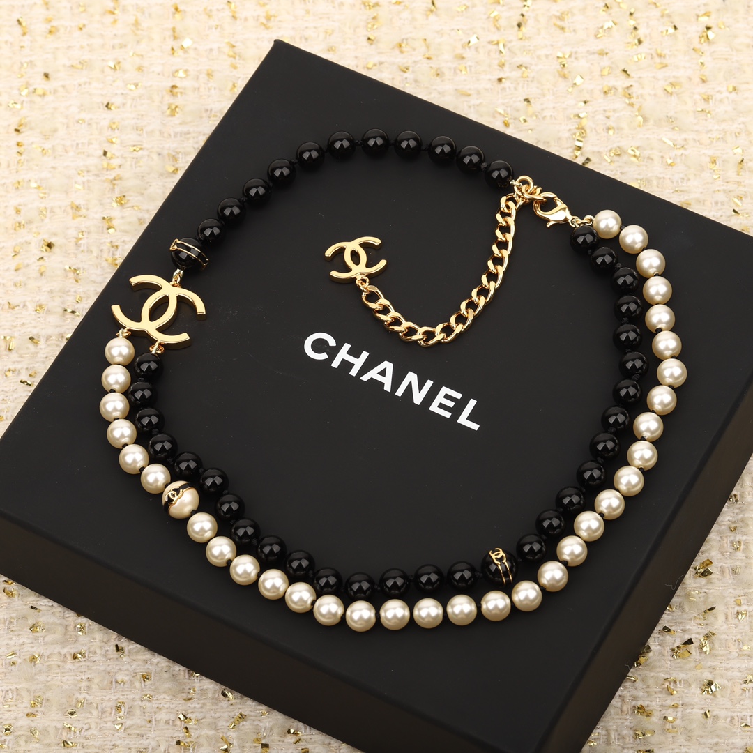 CCN442 CC double-deck necklace with black and white pearls - ccjewelryacc
