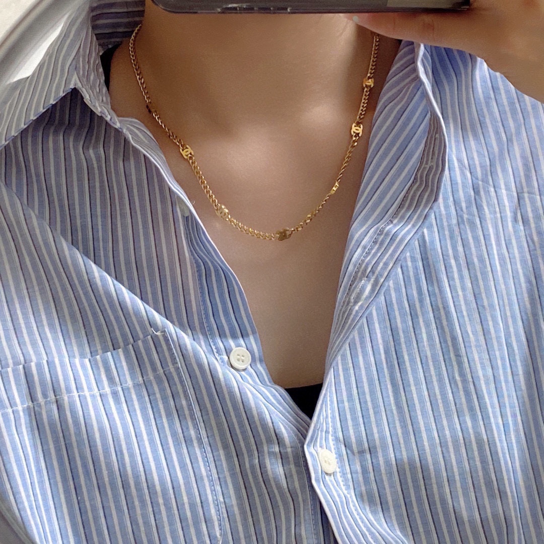 CCN446 CC Metal cc logo necklace - ccjewelryacc