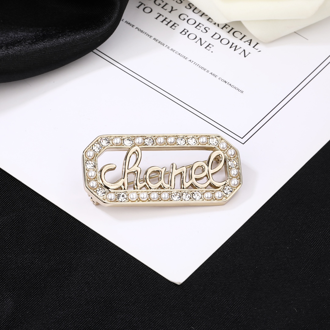 BCB081 CC brooch pin - ccjewelryacc